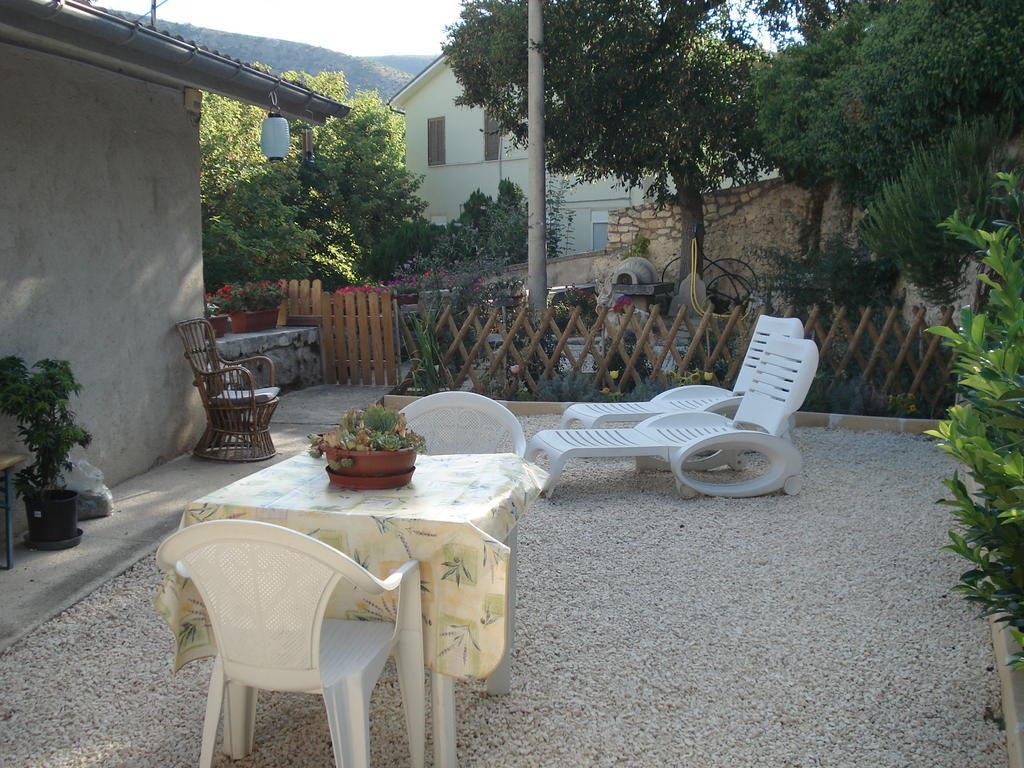 Abruzzo Segreto Bed & Breakfast Navelli ภายนอก รูปภาพ